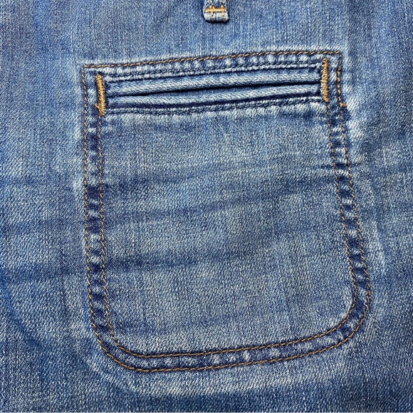 GAP 1969 high rise flare classic blue denim jeans. size 33/16. - Picture 4 of 11